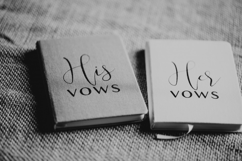 Crafting the Perfect Wedding Vows. image